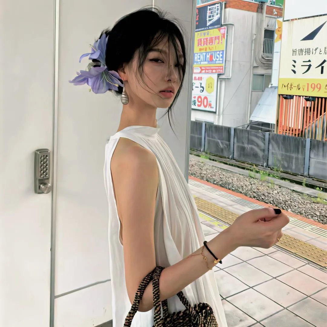 粉红女郎封面